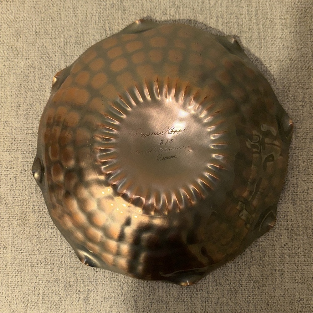 VINTAGE Victorian GREGORIAN COPPER Bowl Hand Hammered 310 “Crown” 9” X 2” - Picture 2 of 8